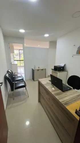 Vende-se Sala Comercial Mobiliada no Recreio