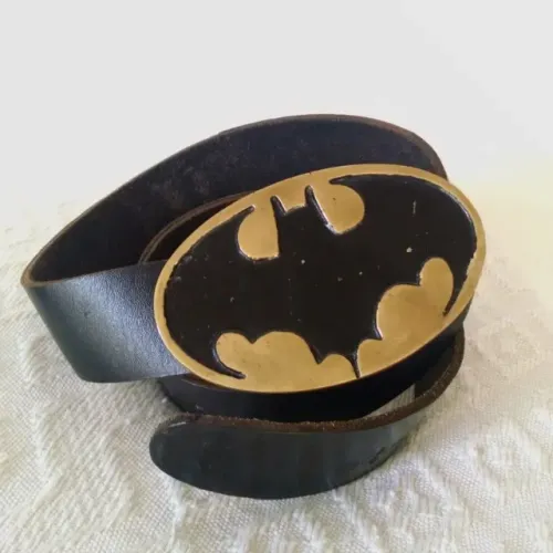 Cinto em couro vintage & geek com fivela do Batman