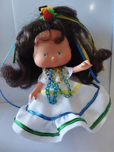 Boneca Moranguinho Trajes Tipicos
