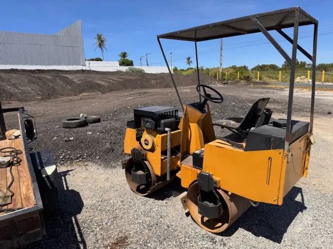 Rolo Compactador 1,4T Diesel c Carretinha