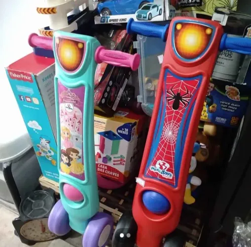 Patins Infantil Princesas e Homem Aranha - Mercotoys