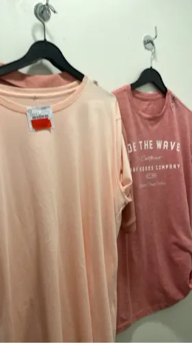 CAMISETA ROSA - E