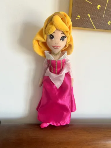 Pelúcia Princesa Aurora