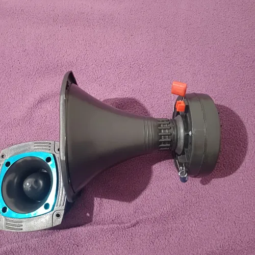 Twitter +corneta 160w rms novos os dois juntos $159,90 reais com capacitores 