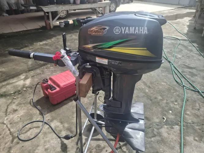 Vendo motor Yamaha 15 hp novo