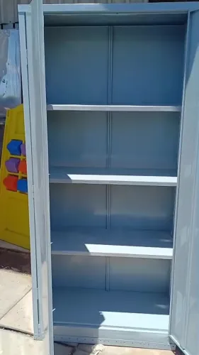 Armário em aço 2 portas