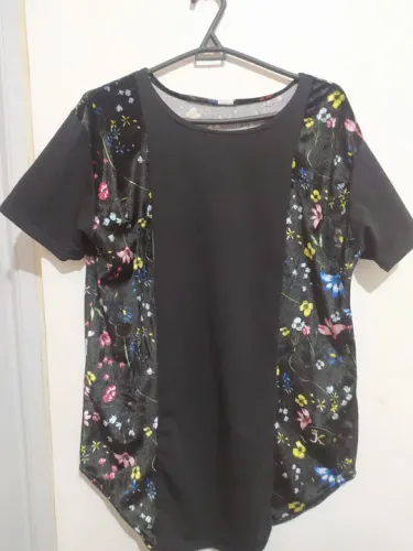 Camiseta Long Size com Veludo Florida - M