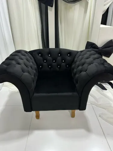 Poltrona chesterfield, altíssima qualidade, espuma d33