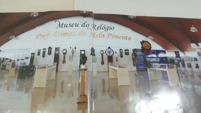 Livro sobre a história do Museu do Relógio Prof Dimas Pimenta 