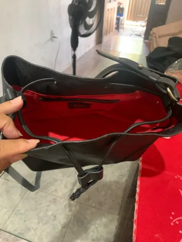 Bolsa de Ombro de Couro Preta