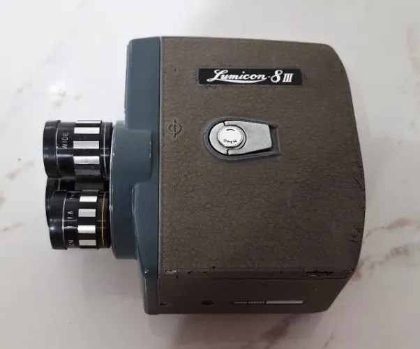 A95= ANTIGA FILMADORA LUMICON 8 P/DECORAÇAO VER DETALHES EM DESCRIÇAO