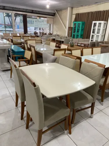 Conjunto de Mesa de Jantar madeira Elegante com 4 Cadeiras