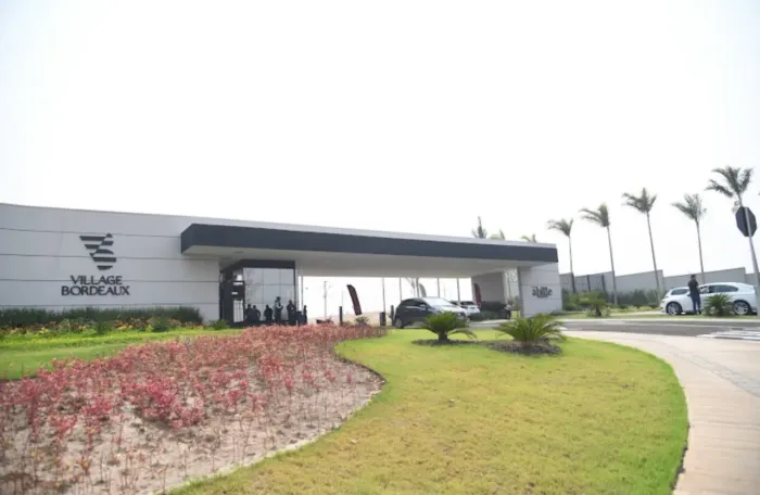 Condomínio Village Bordeaux - Terreno de final de rua, 324,70m2