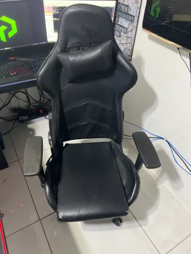 Cadeira gamer usada