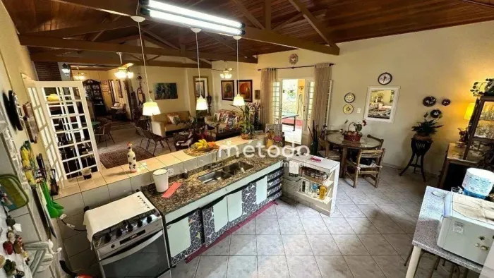Chácara com 8 dormitórios à venda, 3840 m² por R$ 1.200.000 - Bairro Veraneio Irajá - Jaca