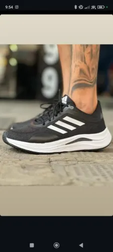Tênis Adidas Masculino - Conforto e Estilo