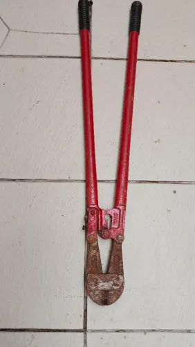 TESOURA CORTA VERGALHÃO