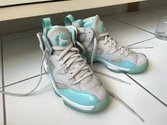 Tênis Nike Jordan Jumpman Two Trey Branco e Azul