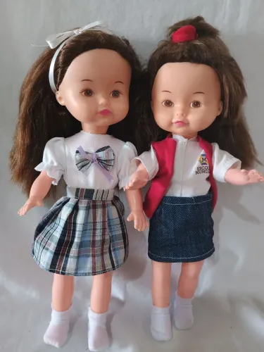 Duas bonecas da estrela - personagens da Chiquititas