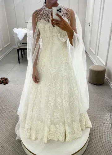 Vestido de Noiva Todo de Renda Francesa