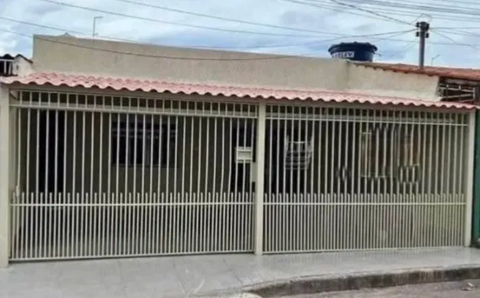 Vendo essa casa no Recanto das Emas, quadra 206 