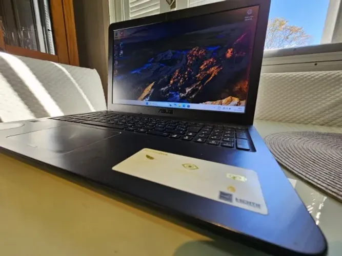 Notebook ASUS | I3-6ªg | 4GB-ddr4 | SSD 256GB | 15.6" tela | Ligue e Use