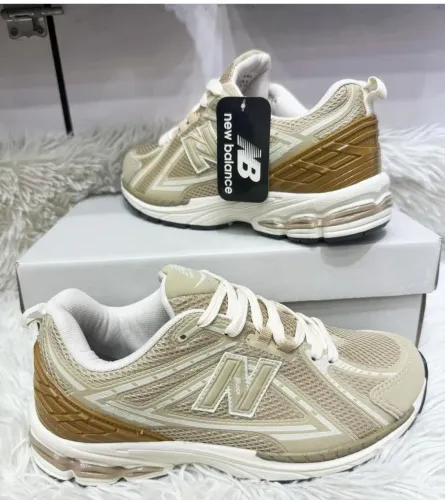 Tênis New Balance 1906R Bege