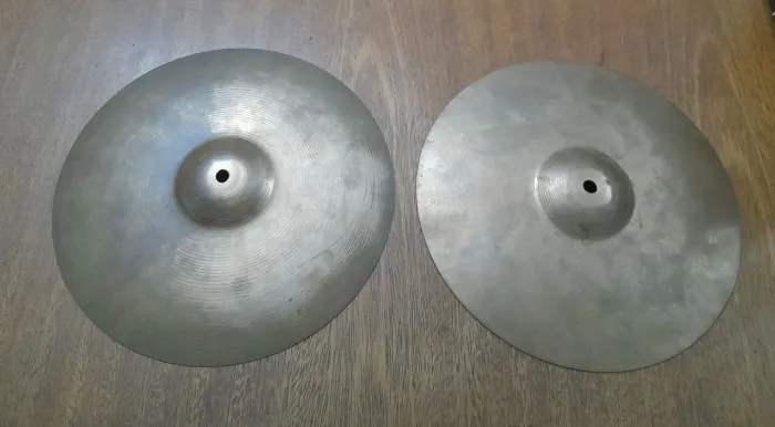 Par de pratos chimbal 13" . B8. Hi hat sabian.