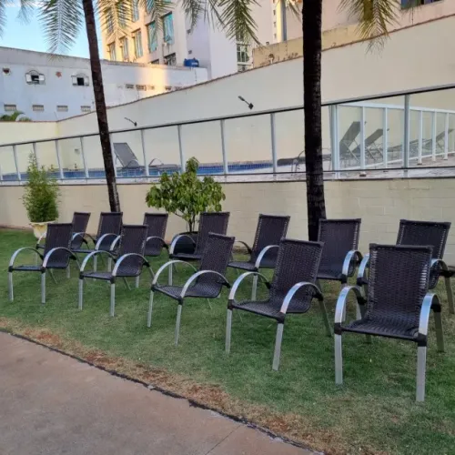 CADEIRA DE FIBRA PARA CONDOMÍNIO