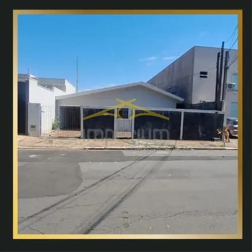 Casa a venda com 3 dormitórios e 4 garagens na São Vito , próximo supermercado São Vicente