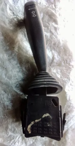 MERIVA/ CORSÃO/ MONTANA COMANDO/ CHAVE DE SETA 09185413