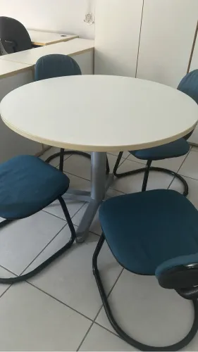Conjunto mesa de fórmica escritório com 4 cadeiras