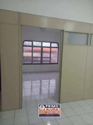 Centro comercial para aluguel possui 32 metros quadrados em Vila Nhocune - São Paulo - SP