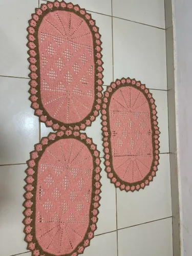 Conjunto de tapetes de Crochê 