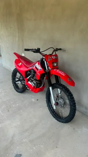 Pra vender e trocar por moto do meu interesse