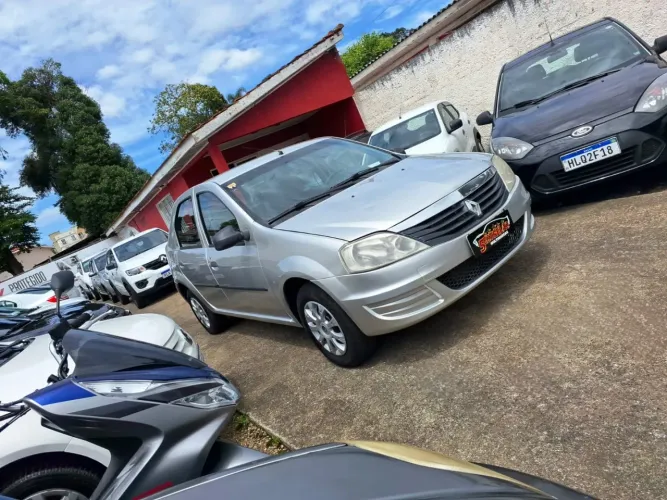 Renault Logan Authentique Hi-flex 1.0 16V 4P 2013