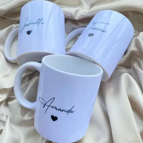 Personalização de canecas, copos, camisas, bonés e em geral