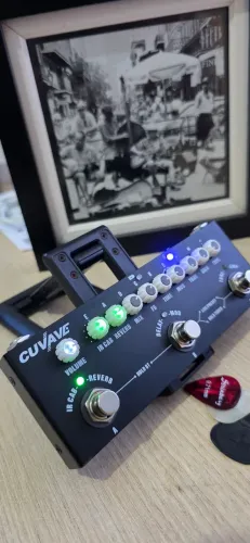 Pedal para guitarra Cube Baby da CUVAVE