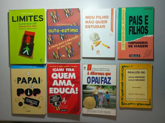 Livros diversos desapegando