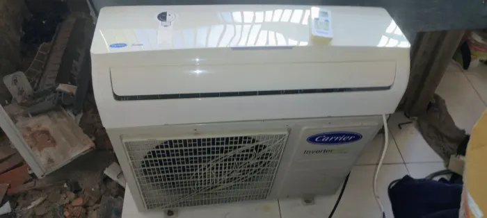 Ar condicionado inverter 12.000 BTUs Carrier