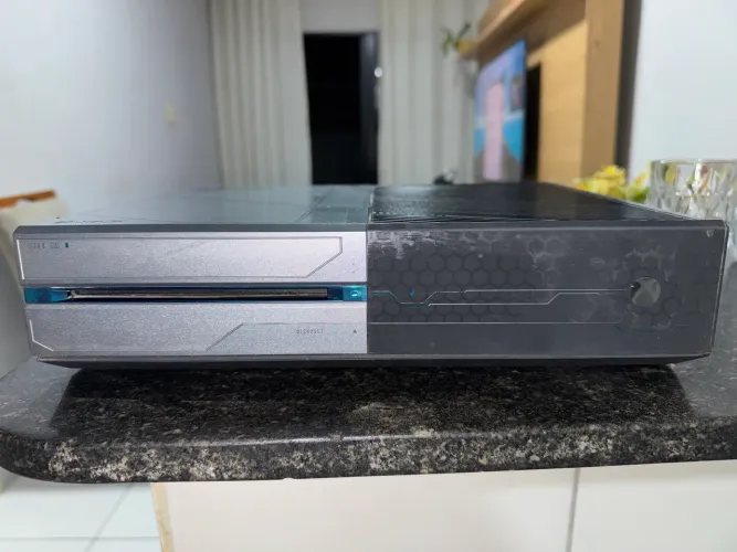 XBOX ONE EDIÇÃO LIMITADA HALO / 1T