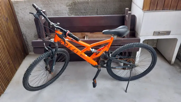 Vendo bicicleta aro 26 em ótimo estado 