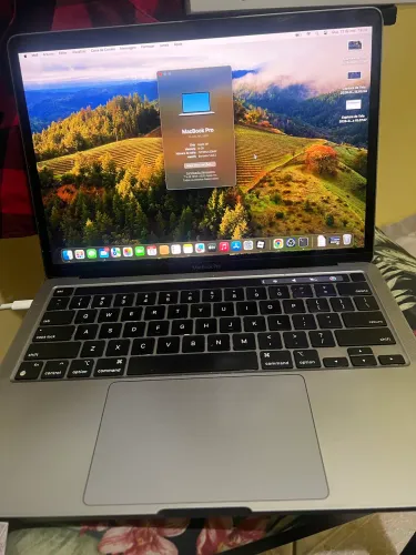 MacBook Pro M1 13,3 2020 | 8GB RAM | 256GB SSD | Retina | Ótimo estado