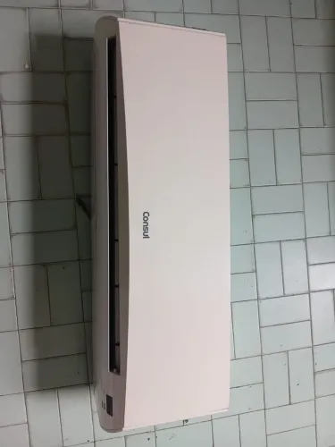 Ar-Condicionado Consul 12.000 BTUs Quente usadoe Frio 220V