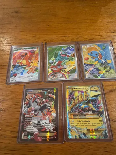 Lote de cartas Pokémon ultra raras