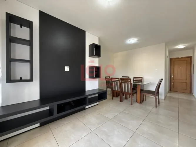 Apartamento mobiliado para alugar em Maringá, na Zona 07, com 2 quartos, suíte, sacada e g