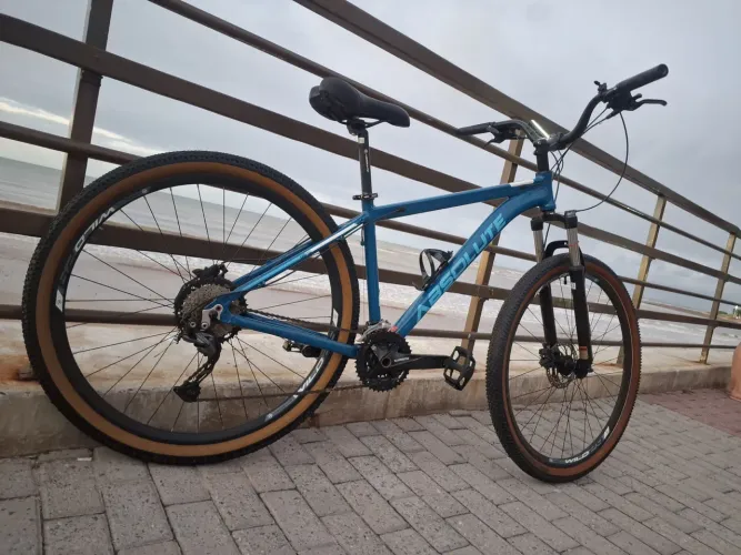 Bike Absolute Shimano Alívio 3 x 9 Fteios hidráulicos Shimano R$ 2.799.00