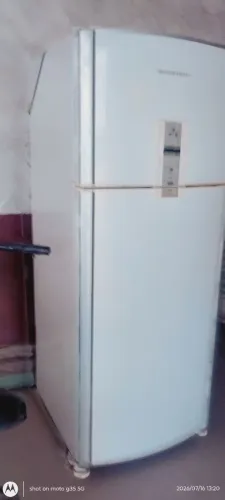 Vendo essa geladeira Brastemp 409 litros
