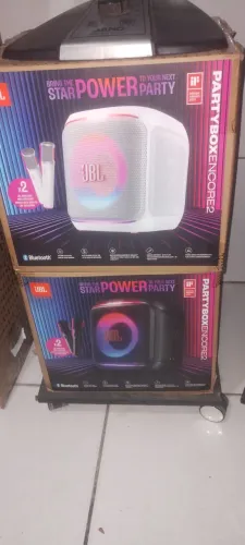 jbL partybox encore2 com 2 microfones lacrada zero bala apenas 1.999 reais aceito cartão