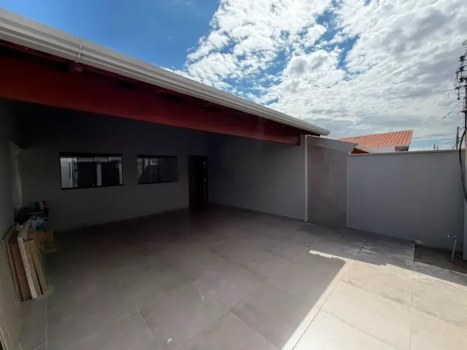 CASA NOVA À VENDA | DONA ADÉLIA I ARAXÁ/MG
